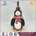 Accessoires de salle de bain en céramique Penguin Distributeur de lotion Forme de pingouin